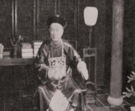 盛恩颐:出身豪门,<a href=https://www.lishiji.cn/lishi/7844/ target=_blank class=infotextkey>慈溪太后</a>为他取名 <a href=https://www.lishiji.cn/lishi/6347/ target=_blank class=infotextkey>盛恩颐</a>:出身<a href=https://www.lishiji.cn/lishi/9218/ target=_blank class=infotextkey>豪门</a>,慈溪<a href=https://www.lishiji.cn/lishi/635/ target=_blank class=infotextkey>太后</a>为他<a href=https://www.lishiji.cn/lishi/11997/ target=_blank class=infotextkey>取名</a>