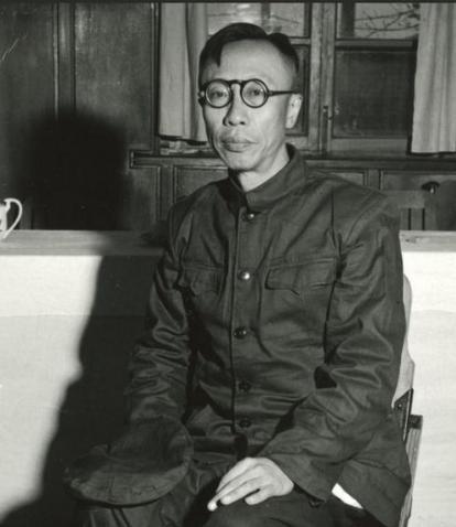 有人问坐金銮殿大龙椅上舒不舒服，溥仪是怎么回答的？