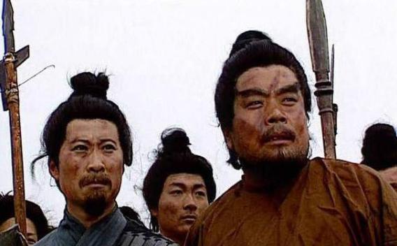 庞德在历史上是什么人？为什么关于他的评价会有那么高？