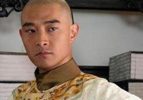 嘉庆皇帝为什么会在杀了和珅之后又后悔了呢 因为他是不可多得的人才