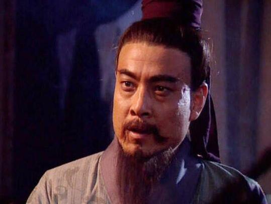 刘备能看出马谡是个庸才，为什么诸葛亮没看出？