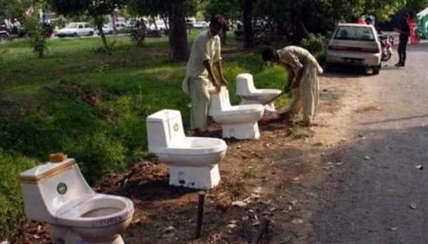 古代印度人上厕所为什么会用手？用哪一只手