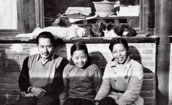 他一生三段婚姻,原配的女儿却喜欢第三位妻子 他一生三段婚姻,原配的女儿却喜欢第三位妻子