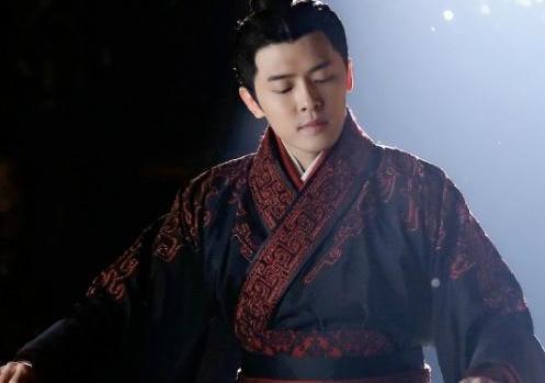 刘裕是什么样的人？他在战场上以少胜多，立下了很大的功勋