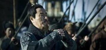 刘邦为何多次想杀萧何？萧何是如何躲过刘邦的连环招的？