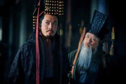 逍遥津之战中，张辽为什么能够横扫江东十几位虎将？