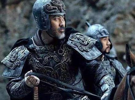 曹操临死前为什么要弄死杨修 而不是司马懿呢