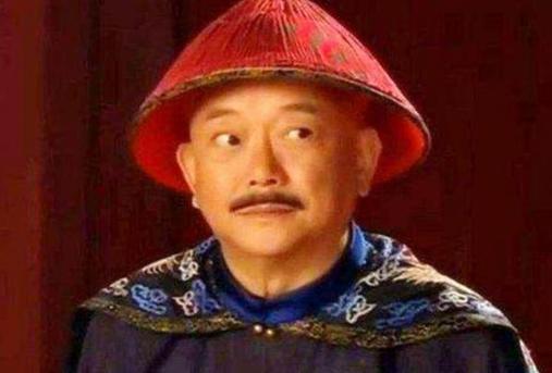 和珅墓前的狮子为何面露凶光？和珅为何成为大清巨贪？