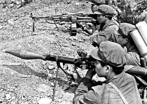 老兵口述中的法卡山战役 一场战斗下来阵地就剩下他了 老兵口述中的法卡山战役 一场战斗下来阵地就剩下他了