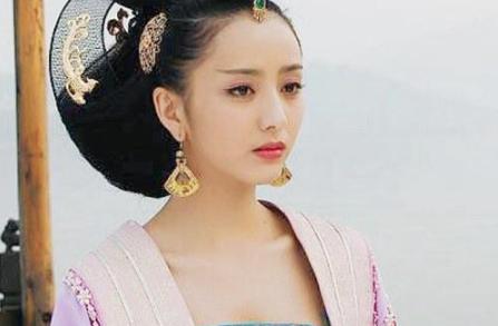 赵飞燕能在掌上跳舞是真的吗？赵飞燕瘦到差点被风吹走？