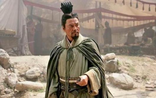 曹操礼贤下士,为何关羽不吃这套执意跟随刘备? 曹操礼贤下士,为何关羽不吃这套执意跟随刘备?