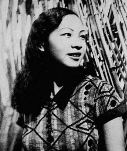 他一生三段婚姻,原配的女儿却喜欢第三位妻子 他一生三段婚姻,原配的女儿却喜欢第三位妻子