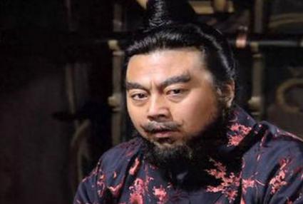 张飞敢起义找吕布单挑 为什么关羽没有去找他单挑呢 张飞敢起义找吕布单挑 为什么关羽没有去找他单挑呢