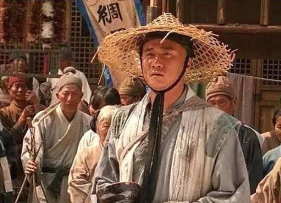 朱元璋一桌酒喝倒了一顿人，比杯酒释兵权更残忍