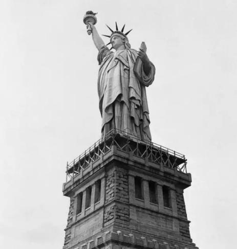 自由女神像的建造过程是什么样的 为什么法国会将它送给美国呢