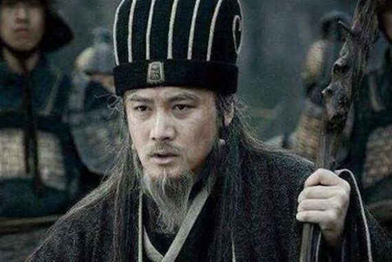 姜维深受诸葛亮器重，可他临死前却不推荐姜维为相