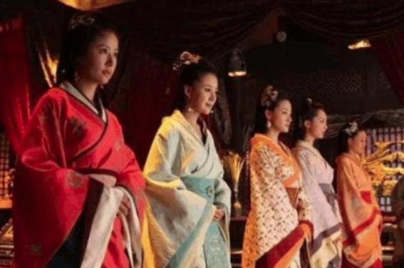 明朝顺妃：13岁入宫，熬了30年才有名分