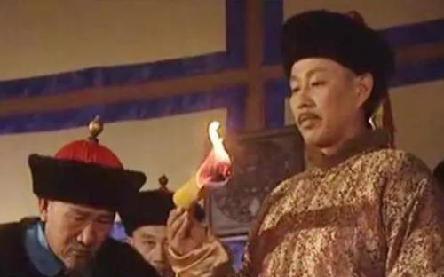 皇帝问一贪官：朕没钱怎么办？贪官却说抄家！