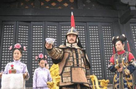 清朝八大铁帽子王代善一家为什么就占了三个了 他家究竟有什么功劳 清朝八大铁帽子王代善一家为什么就占了三个了 他家究竟有什么功劳