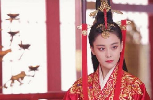 为什么说王翠翘是奇女子？她经历了哪些事情？