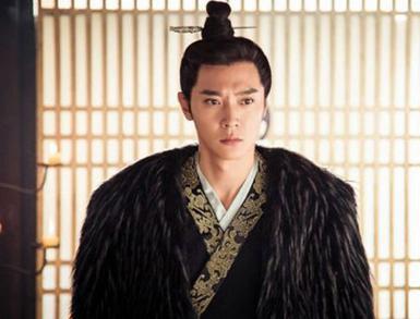 贵妇嫌儿子太丑想丢弃，尼姑阻拦并亲自抚养，婴儿后来成为帝王