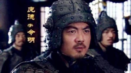谁说不能关公面前耍大刀？三国有8人不服，其中5人还战平关羽！