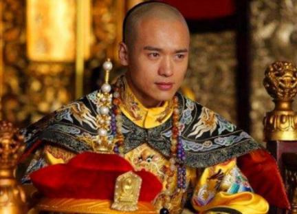 孝庄是怎么帮助福林登上皇位的？