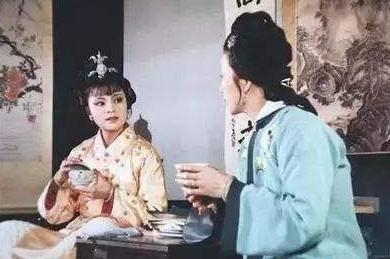 《红楼梦》里的人如何品茶?妙玉和贾母都是高手 《红楼梦》里的人如何品茶?妙玉和贾母都是高手