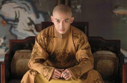退休官员给乾隆写奏折,乾隆竟将他抄府绞死!奏折里写了什么? 退休官员给乾隆写奏折,乾隆竟将他抄府绞死!奏折里写了什么?