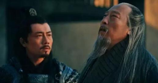 相堂赌头曹操遣大将，青州添兵韩浩任先锋，曹操险露心机