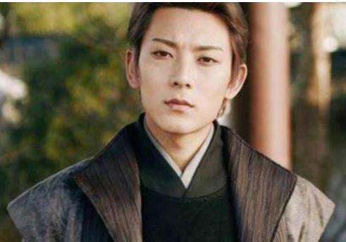 董贤是什么样的人?汉哀帝为什么那么喜欢他 董贤是什么样的人?汉哀帝为什么那么喜欢他