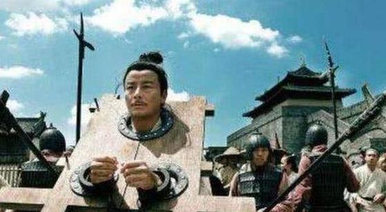 古代被灭九族时,罪犯亲人为什么都不逃跑?不是不逃而是逃不掉 古代被灭九族时,<a href=https://www.lishiji.cn/lishi/10581/ target=_blank class=infotextkey>罪犯</a>亲人为什么都不逃跑?不是不逃而是逃不掉