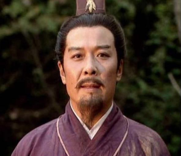 袁绍:三国最仁慈的诸侯,他死后百姓痛哭流涕 袁绍:三国最仁慈的诸侯,他死后百姓痛哭流涕