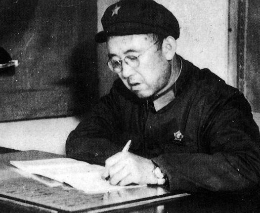 廖政国的兵工厂是怎么建立起来的?甚至还与徐琨三人斗智斗勇,“玩”了一番。 廖政国的兵工厂是怎么建立起来的?甚至还与徐琨三人斗智斗勇,“玩”了一番。