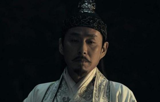 历史上最冷血无情的皇帝,妻子自杀谋臣离开 历史上最冷血无情的<a href=https://www.lishiji.cn/lishi/433/ target=_blank class=infotextkey>皇帝</a>,妻子自杀谋臣离开