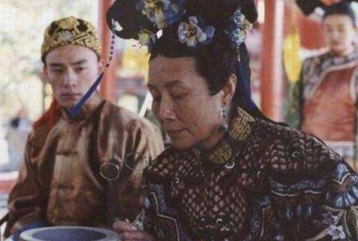 慈禧的年夜饭是怎么过的？最后一道菜必须李莲英跪着喂