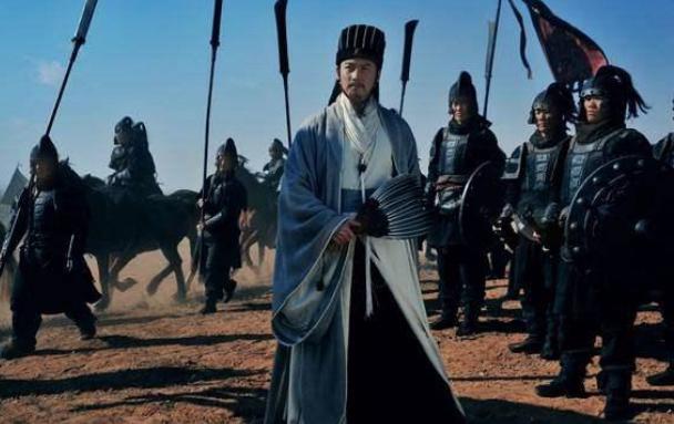 他是刘备心腹谋士，也和夷陵之战的爆发有关系