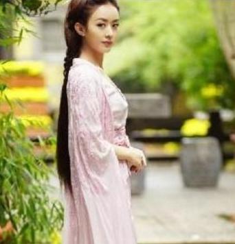 古代人穿那么长的衣服就不怕弄脏吗? 古代人穿那么长的衣服就不怕弄脏吗?