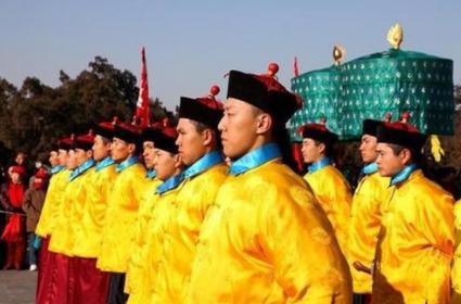 为什么皇帝身边的大内侍卫从来没有对他们下手呢 这是什么原因 为什么皇帝身边的大内侍卫从来没有对他们下手呢 这是什么原因