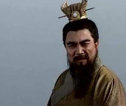 曹操临死前为什么要弄死杨修 而不是司马懿呢