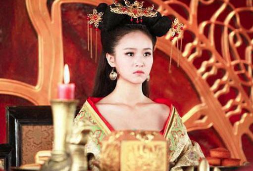 皇后为皇帝生了12个<a href=https://www.lishiji.cn/lishi/10512/ target=_blank class=infotextkey>孩子</a>，最后还是被赐死了
