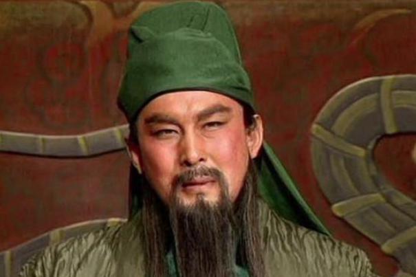 刘备来到冀州，为何能得到袁绍父子的器重？