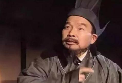 他表面文雅实则心狠手辣,是推动三国发展的幕后黑手 他表面文雅实则心狠手辣,是推动三国发展的幕后黑手