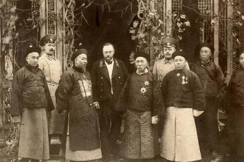 赵尔巽:让张作霖也十分敬畏的人 <a href=https://www.lishiji.cn/lishi/4447/ target=_blank class=infotextkey>赵尔巽</a>:让张作霖也十分敬畏的人