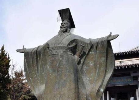 秦始皇做了什么事情,被骂了两千多年? 秦始皇做了什么事情,被骂了两千多年?