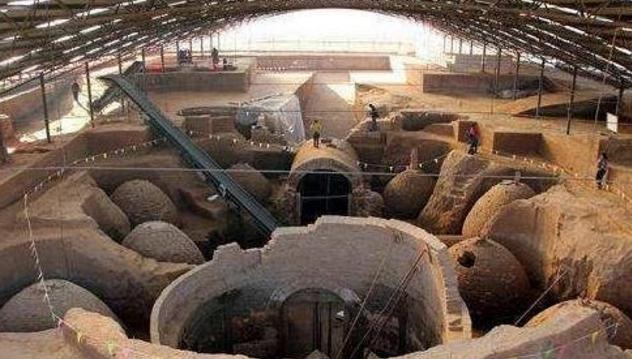 唐朝古墓发现80年代的英语磁带，考古队竟然不识货