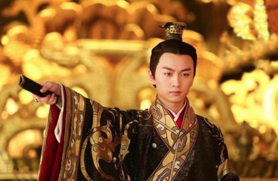 大臣丙吉冒死救下一死刑犯,10多年后犯人竟然当上了皇帝 大臣丙吉冒死救下一死刑犯,10多年后犯人竟然当上了皇帝