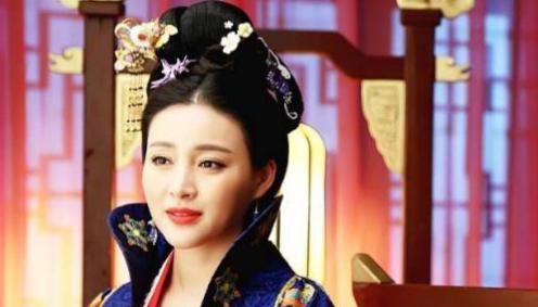她21岁成皇后,一生培养了两代帝王!两个皇帝却大相径庭! 她21岁成皇后,一生培养了两代帝王!两个皇帝却大相径庭!