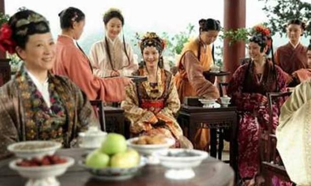 《红楼梦》里的人如何品茶?妙玉和贾母都是高手 《红楼梦》里的人如何品茶?妙玉和贾母都是高手