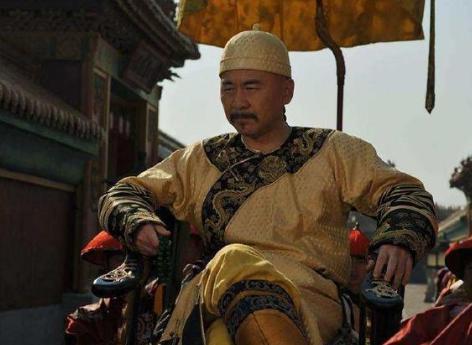 雍正为什么会放过年羹尧的父亲？原因是什么